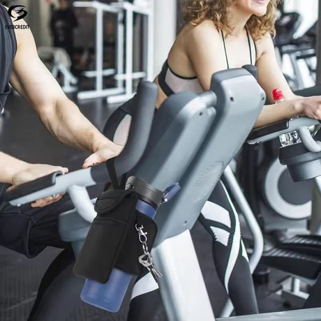 Porte-bouteille magnétique mains libres avec pochette – Support pour gourde avec sangle réglable, sport et randonnée